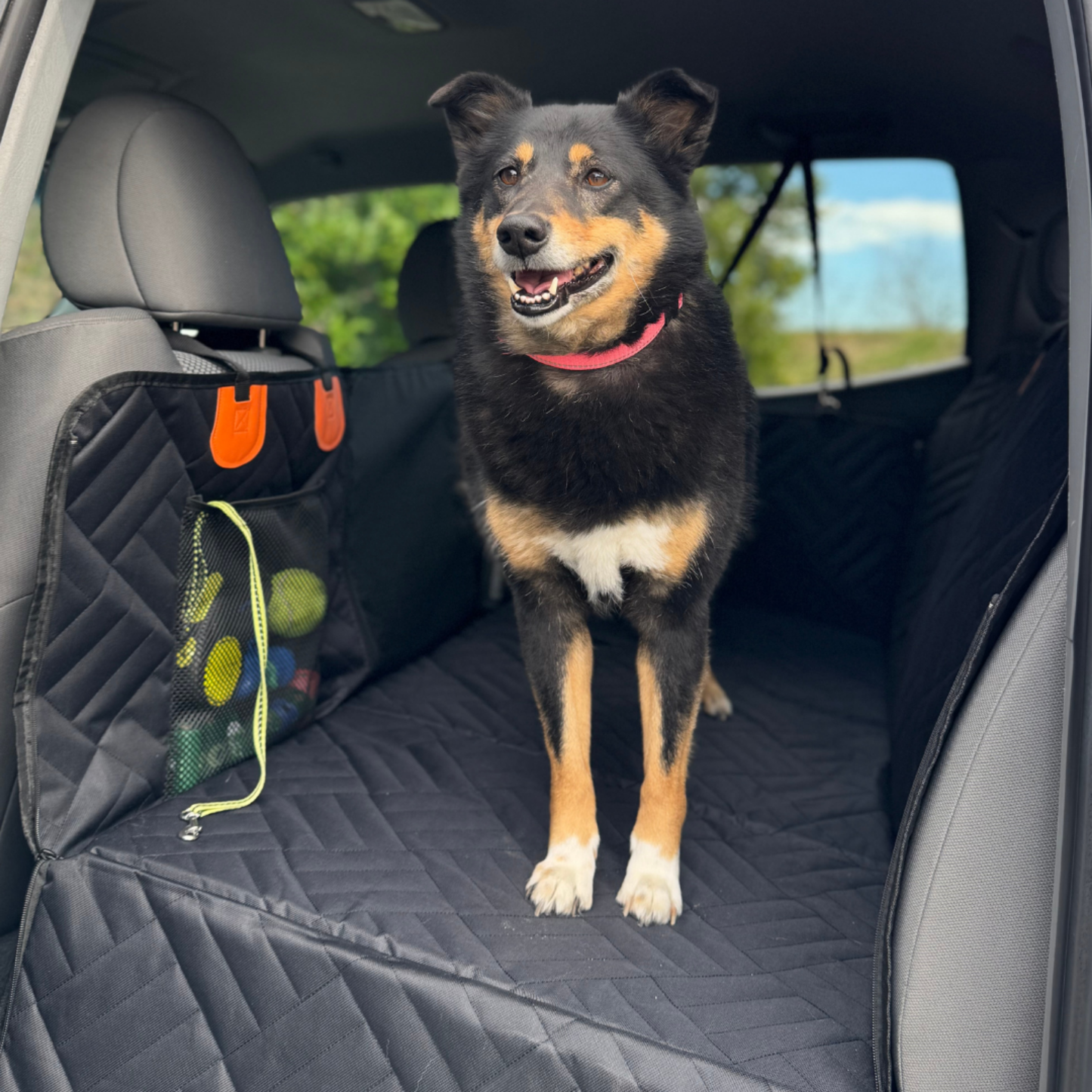 ŁAPKO TRAVEL